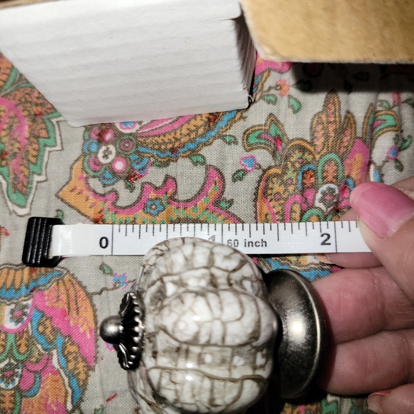 Drawer pulls very nice heavy artistic looking 10 - Picture 6 of 10